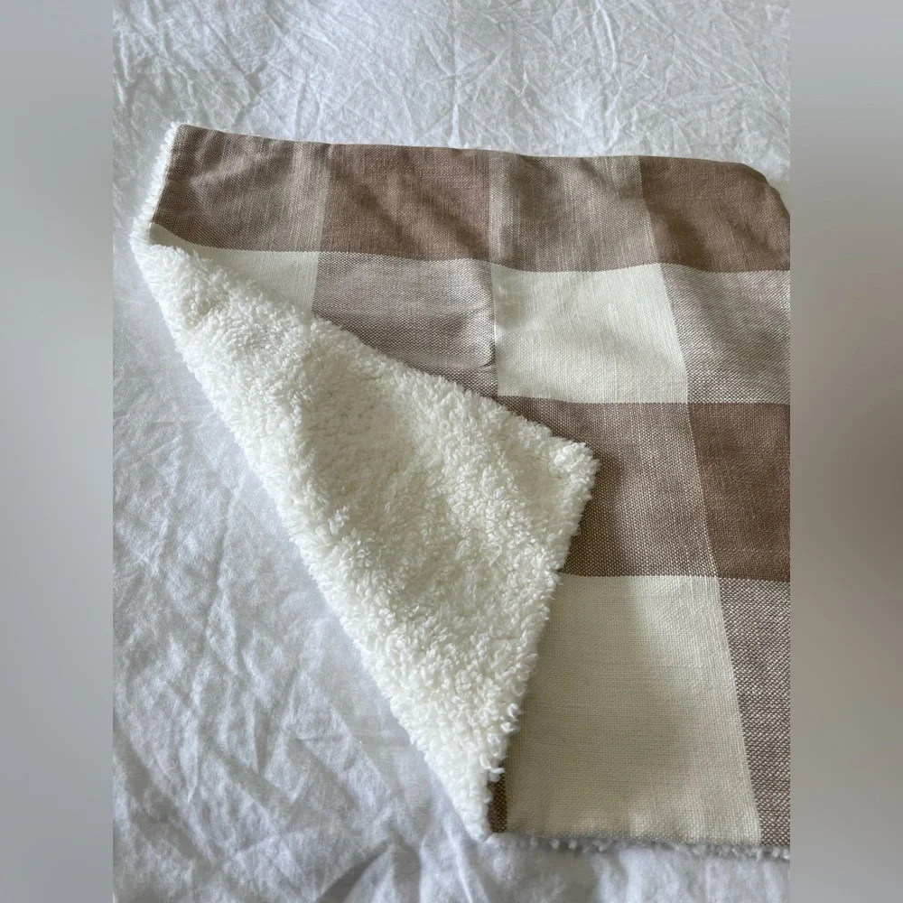 Pottery Barn | Bryce Sherpa Pillow Cover Neutral Buffalo Check EUC